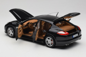 Porsche Panamera 970 Turbo Basalt Black Norev 1:18 WAP02100319 Métal Moulé — image 5 sur 8