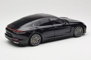 Porsche Panamera 971 Turbo S Bleu Metallic Minichamps 1:18 113061075 Métal Moulé — image 3 sur 8