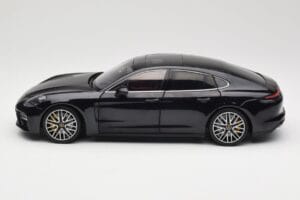 Porsche Panamera 971 Turbo S Bleu Metallic Minichamps 1:18 113061075 Métal Moulé — image 4 sur 8