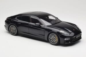Porsche Panamera 971 Turbo S Bleu Metallic Minichamps 1:18 113061075 Métal Moulé — image 6 sur 8