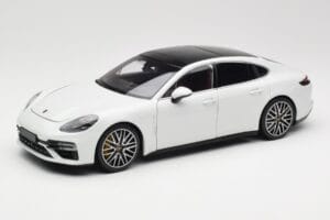 Porsche Panamera 971 Turbo S Blanc Metallic Minichamps 1:18 113061074 Métal Moulé