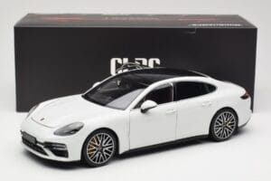 Porsche Panamera 971 Turbo S Blanc Metallic Minichamps 1:18 113061074 Métal Moulé — image 8 sur 8