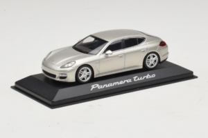 Porsche Panamera 970 Turbo Argent Minichamps 1:43 WAP02000519 Métal Moulé — image 2 sur 5