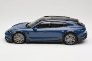 Porsche Taycan J1 Turbo S Cross Turismo Bleu Minichamps 1:18 155069301 Métal Moulé — image 3 sur 6