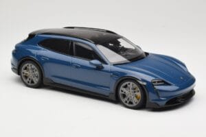 Porsche Taycan J1 Turbo S Cross Turismo Bleu Minichamps 1:18 155069301 Métal Moulé — image 4 sur 6