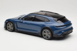 Porsche Taycan J1 Turbo S Cross Turismo Bleu Minichamps 1:18 155069301 Métal Moulé — image 5 sur 6