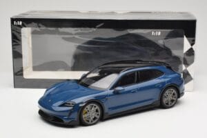 Porsche Taycan J1 Turbo S Cross Turismo Bleu Minichamps 1:18 155069301 Métal Moulé — image 6 sur 6