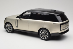 Range Rover L460 P530 Autobiography Sunset Gold GT Spirit 1:12 GT542 Résine — image 5 sur 6