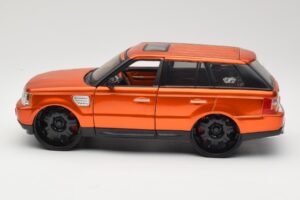 Range Rover Sport L320 Orange Maisto 1:18 31081 Métal Moulé — image 4 sur 8