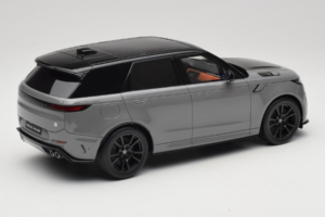 Range Rover Sport SV Edition Two Marl Grey Gloss GT Spirit 1:18 GT539 Résine — image 2 sur 6