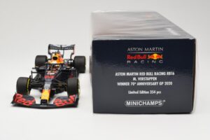 Red Bull Racing RB16 #33 M. Verstappen Winner 70th Anniversary GP 2020 Minichamps 1:18 110200533 Métal Moulé — image 6 sur 6