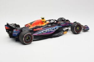 Red Bull Racing RB19 #11 S. Perez 2nd Place Miami GP 2023 Minichamps 1:18 110230511 Métal Moulé — image 2 sur 6