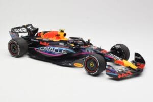 Red Bull Racing RB19 #11 S. Perez 2nd Place Miami GP 2023 Minichamps 1:18 110230511 Métal Moulé — image 4 sur 6