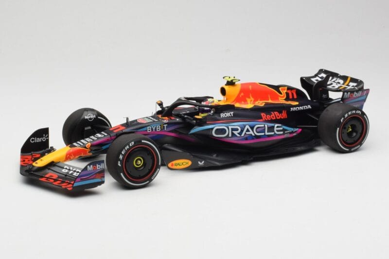 Red Bull Racing RB19 #11 S. Perez 2nd Place Miami GP 2023 Minichamps 1:18 110230511 Métal Moulé