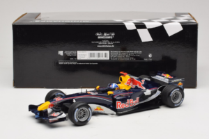Red Bull RB1 Cosworth #14 D. Coulthard Red Bull Racing Showcar 2005 Minichamps 1:18 100050084 Métal Moulé — image 6 sur 7