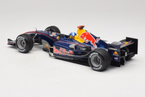 Red Bull RB1 Cosworth #14 D. Coulthard Red Bull Racing Showcar 2005 Minichamps 1:18 100050014 Métal Moulé — image 5 sur 6