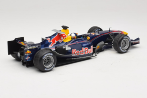 Red Bull RB1 Cosworth #15 C. Klien Red Bull Racing Showcar 2005 Minichamps 1:18 100050085 Métal Moulé — image 2 sur 7