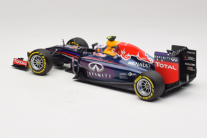 Red Bull RB10 Renault #3 D. Ricciardo Infiniti Red Bull Racing Showcar 2014 Minichamps 1:18 110140003 Métal Moulé — image 5 sur 6