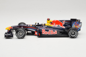Red Bull RB6 Renault #5 S. Vettel Red Bull Racing Brazilian Grand Prix Winner 2010 Minichamps 1:18 110100205 Métal Moulé — image 3 sur 7