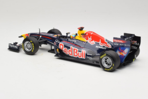 Red Bull RB7 Renault #1 S. Vettel Red Bull Racing World Champion 2011 Minichamps 1:18 110110001 Métal Moulé — image 5 sur 6