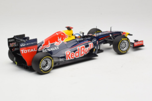 Red Bull RB8 Renault #1 S. Vettel Red Bull Racing Showcar 2012 Minichamps 1:18 110120071 Métal Moulé — image 2 sur 7