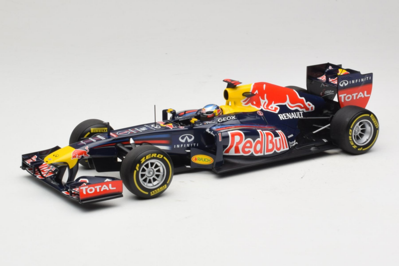 Red Bull RB8 Renault #1 S. Vettel Red Bull Racing Showcar 2012 Minichamps 1:18 110120071 Métal Moulé