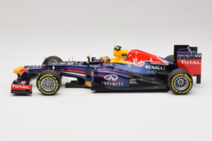 Red Bull RB9 Renault #2 M. Webber Infiniti Red Bull Racing Showcar 2013 Minichamps 1:18 110130072 Métal Moulé — image 3 sur 6