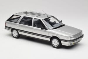 Renault 21 Nevada Argent Métallique Otto 1:18 OT479 Résine — image 4 sur 6