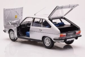 Renault 30 TX Argent Norev 1:18 185272 Métal Moulé — image 5 sur 8