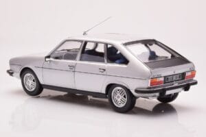 Renault 30 TX Argent Norev 1:18 185272 Métal Moulé — image 7 sur 8