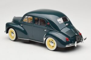 Renault 4CV Vert Solido 1:18 8047 Métal Moulé — image 5 sur 6