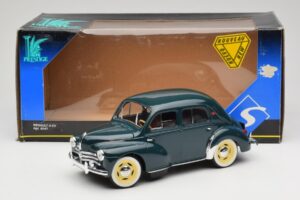 Renault 4CV Vert Solido 1:18 8047 Métal Moulé — image 6 sur 6