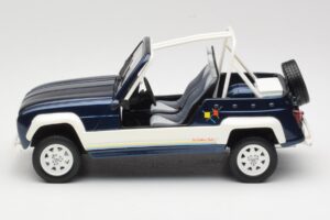 Renault 4L JP4 Bleu Otto 1:18 OT212 Résine — image 3 sur 6