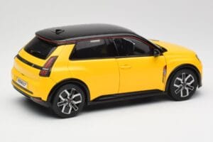 Renault 5 E-Tech Pop Jaune & Noir Norev 1:18 185500 Métal Moulé — image 4 sur 8