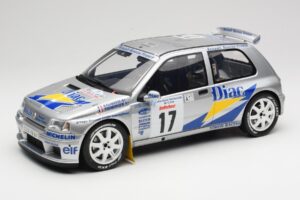 Renault Clio Maxi #17 J. Ragnotti / G. Thimonier Tour de Corse 1995 Otto 1:12 G090 Résine