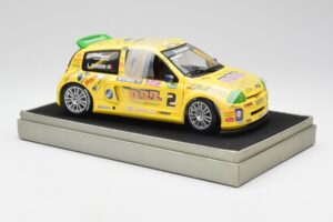 Renault Clio Sport #2 E. Rangoni Renault Clio Trophy Winner 2000 Universal Hobbies 1:18 7711218616 Métal Moulé — image 4 sur 6