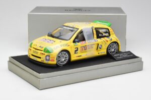 Renault Clio Sport #2 E. Rangoni Renault Clio Trophy Winner 2000 Universal Hobbies 1:18 7711218616 Métal Moulé — image 6 sur 6
