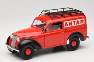 Renault Juvaquatre Utilitaire Rouge Solido 1:18 8424 Métal Moulé