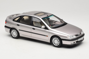 Renault Laguna V6 3.0 Baccara Opal Grey Otto 1:18 OT1185 Résine — image 4 sur 6