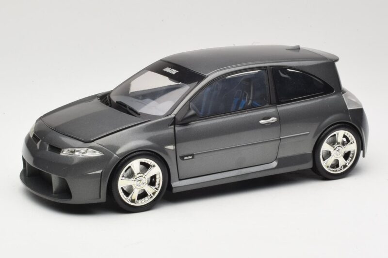 Renault Megane Mk2 RS Vampire Grey Norev 1:18 185101 Métal Moulé