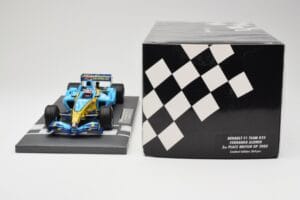 Renault R25 #5 F. Alonso 2nd Place British GP 2005 Minichamps 1:18 117051105 Métal Moulé — image 6 sur 6