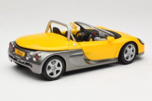 Renault Sport Spider Jaune Anson 1:18 30350-R1 Métal Moulé — image 3 sur 8