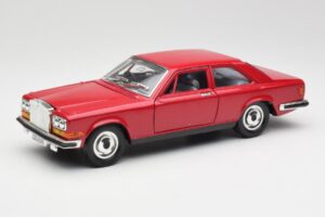 Rolls-Royce Camargue Rouge Bburago 1:22 3001 Métal Moulé
