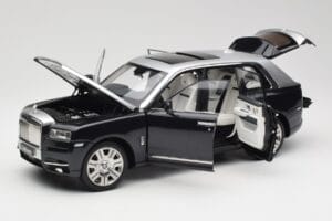 Rolls-Royce Cullinan Noir & Argent OEM 1:18 ROLLS001 Métal Moulé — image 2 sur 8