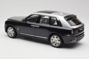 Rolls-Royce Cullinan Noir & Argent OEM 1:18 ROLLS001 Métal Moulé — image 7 sur 8