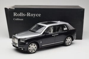 Rolls-Royce Cullinan Noir & Argent OEM 1:18 ROLLS001 Métal Moulé — image 8 sur 8