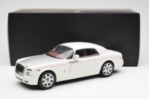 Rolls-Royce Phantom Coupe English Blanc Argent Kyosho 1:18 08861EW Métal Moulé — image 8 sur 8