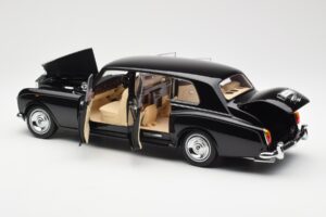 Rolls-Royce Phantom VI EWB Noir Kyosho 1:18 08905BK Métal Moulé — image 5 sur 8