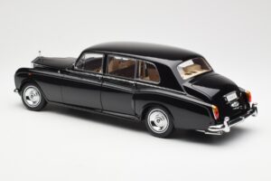 Rolls-Royce Phantom VI EWB Noir Kyosho 1:18 08905BK Métal Moulé — image 7 sur 8