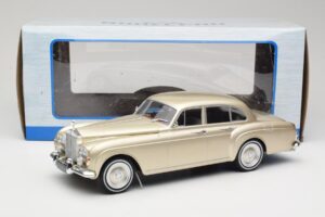 Rolls-Royce Silver Cloud III Flying Spur H.J. Mulliner Or MCG 1:18 MCG18058 Métal Moulé — image 6 sur 6